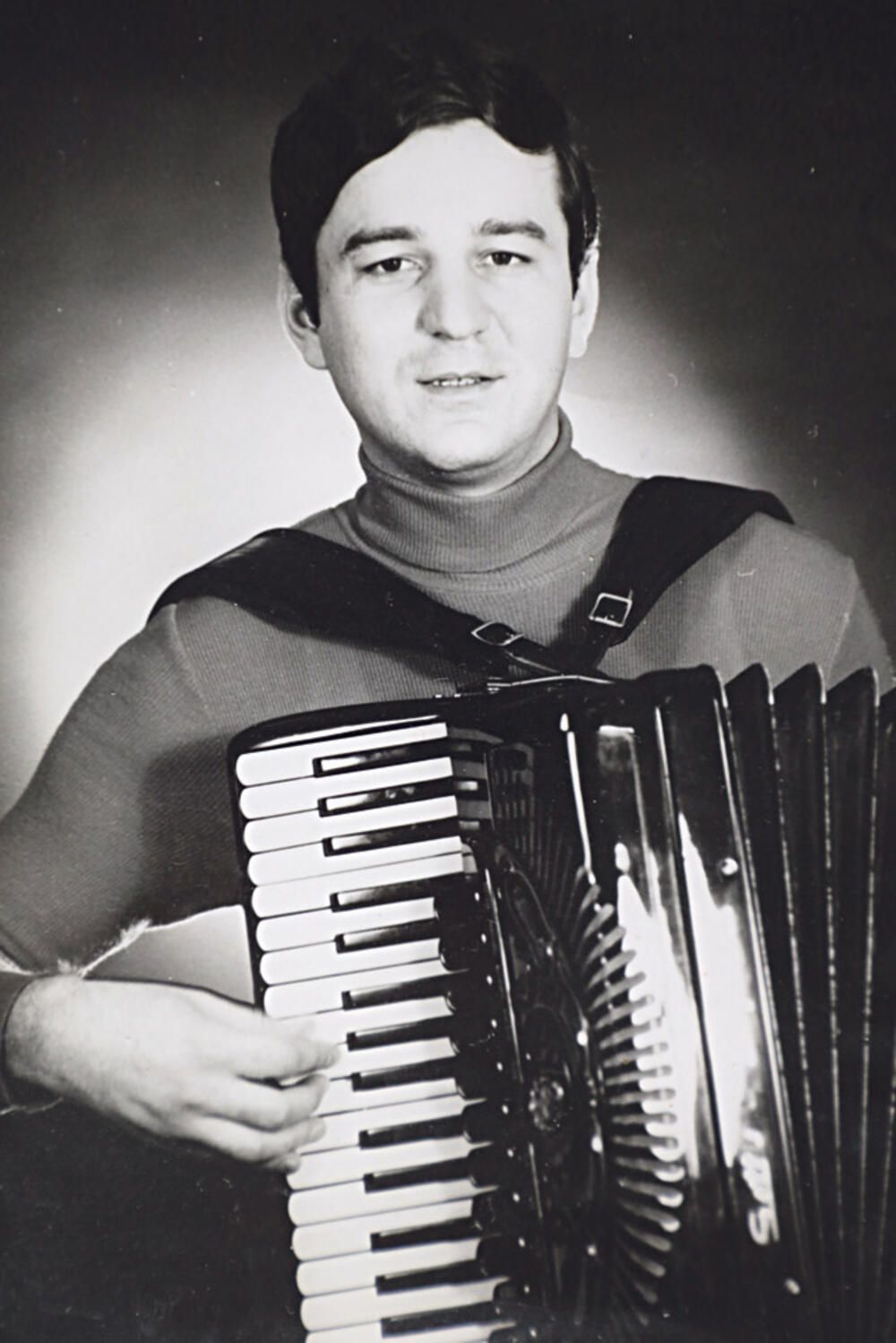 Čudesna životna priča harmonikaša! Ljubiša otkrio sve o udesu u kojem je poginula Silvana
