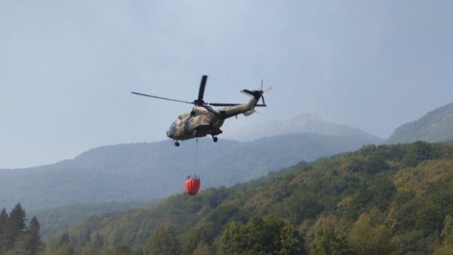 Stanje na požarištima kod Bileće i nije baš dobro, izjavio je za radio RS komandir bilećkih vatrogasaca Milan Šulović
