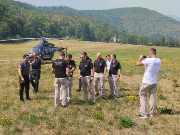 Na lokalitetu Tjentište gori stoljetna crnogorična šuma
