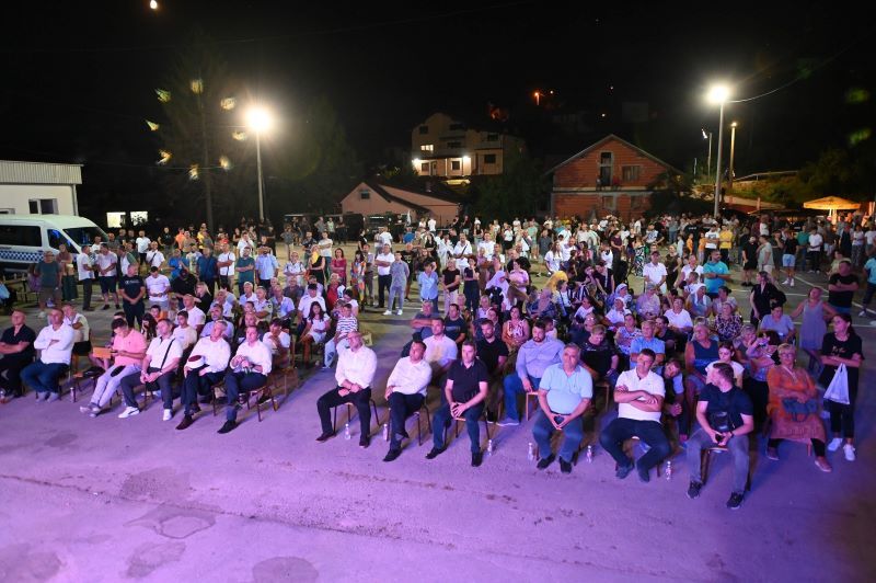 Vi ste čuvari zapadne kapije Bosne i čuvari historijskog sjećanja na časne branitelje, heroje Bosne i Hercegovine, rekao Hušić