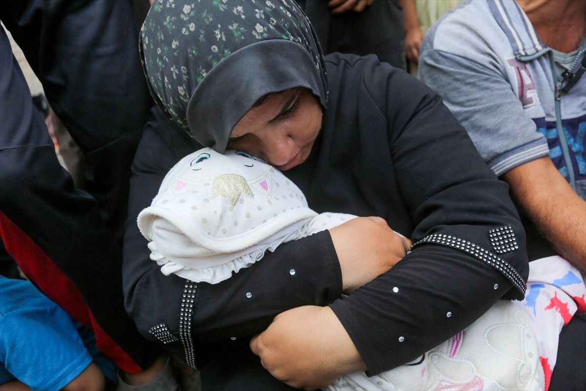 Njen amidža Halil kazao je za agenciju Anadolija da jednostavno nisu uspjeli naći hranu i lijekove za djevojčicu