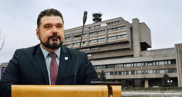 Ovo je nakon imenovanje Marina Vukoje, koji je bio na listi HDZ-a, u Ustavni sud BiH sljedeće ispunjavanje želja lideru HDZ-a BiH Draganu Čoviću, smatra Mešalić