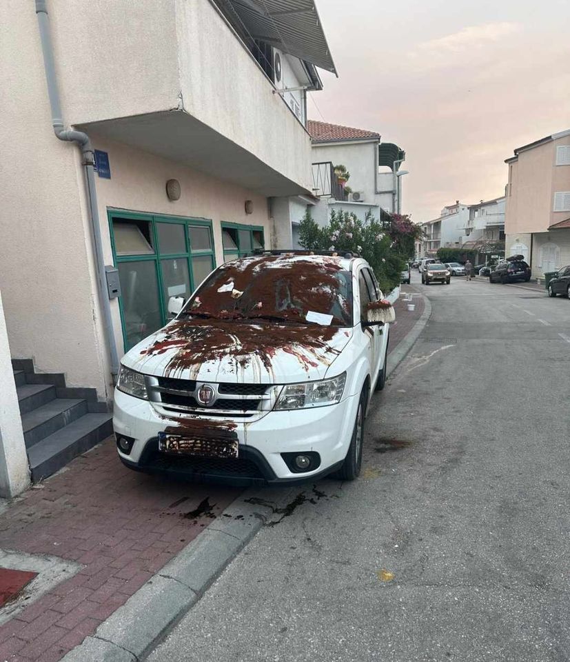 Parkirao vozilo na ulaz u kuću u Makarskoj: Nije se nadao da će ga dočekati ovo