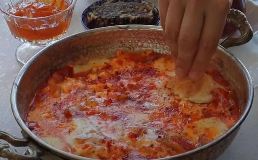 Sjajno je jelo za umakanje hljeba, pa pazite koliko ste pojeli.