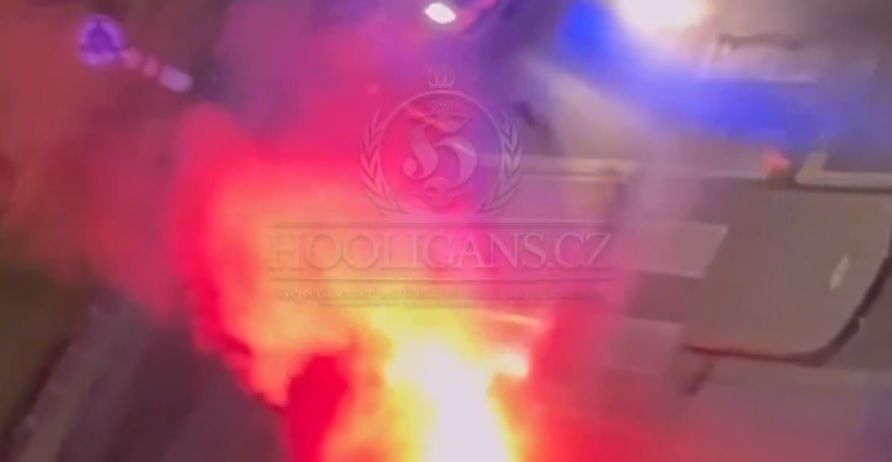 Na internetu su se pojavili brojni snimci nereda na kojima se vidi kako su banjalučki Lešinari bakljama i palicama nasrnuli na goste iz Mađarske