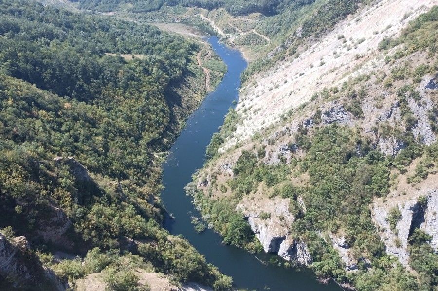 Neretva zavijena u crno, mrtvi rakovi i ribe kao najava početka kraja Božanske rijeke