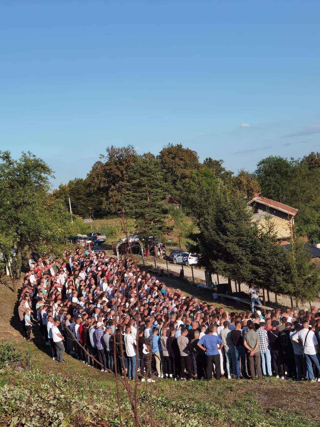 I kamen bi zaplakao                                                                                                                                         