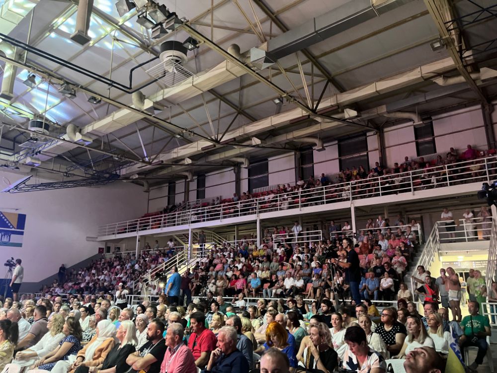 Spektakl u Bihaću: Otvoren 30. internacionalni festival Bihać 2024.