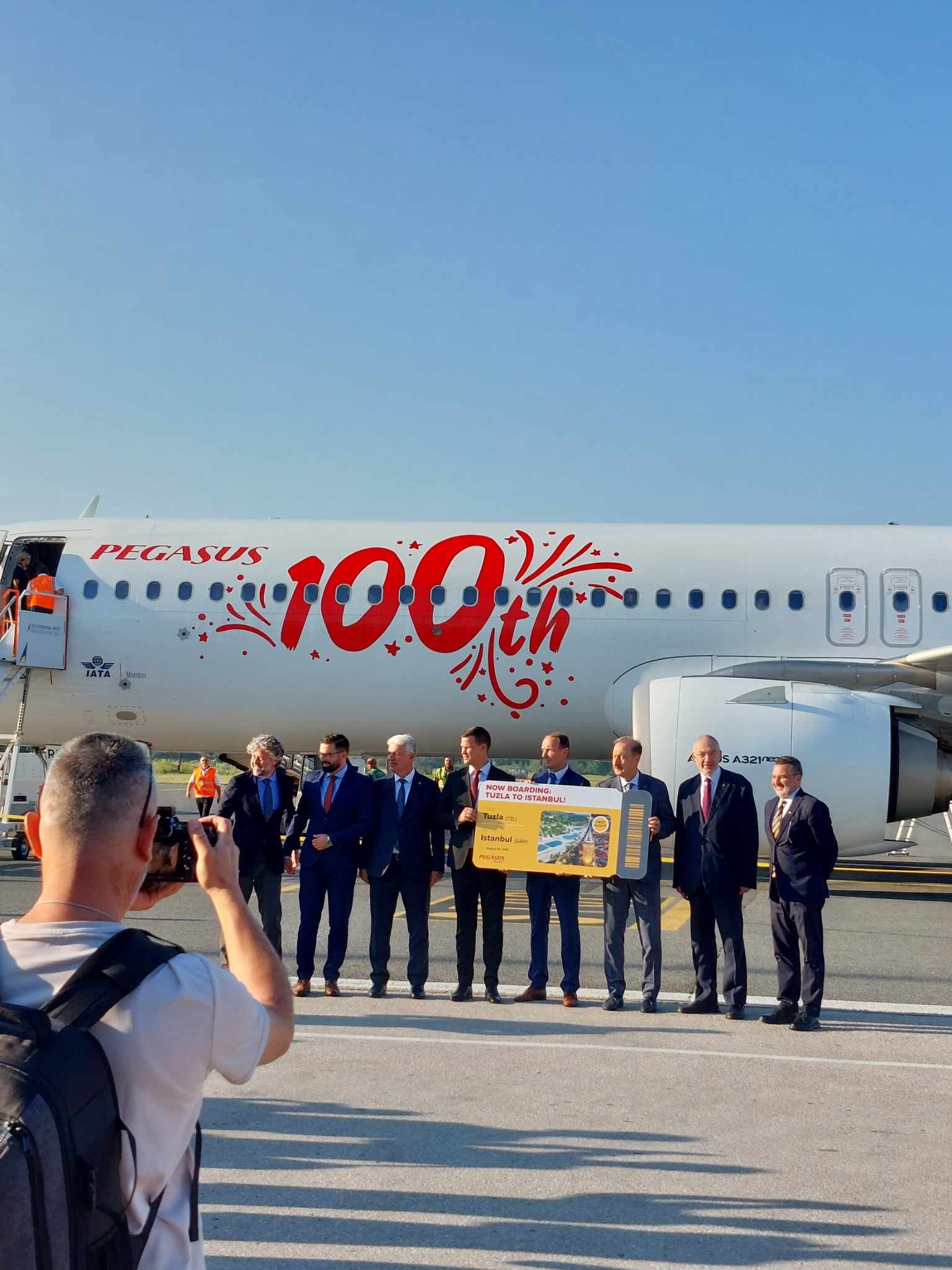 Prvi redovni let iz Istanbula: Na Međunarodni aerodrom Tuzla sletio 'Cumhuriyet'