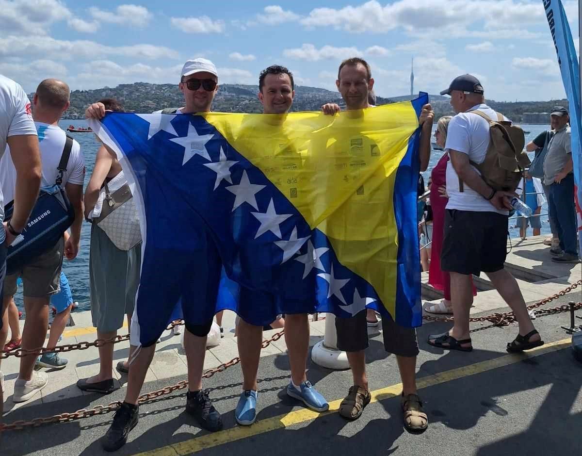  Zahvalan sam svima koji su me podržali, a posebno mojoj porodici koja je došla u Istanbul da me bodri