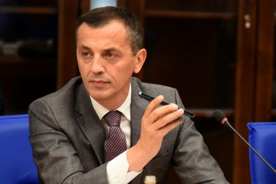 Ponašanje Srbije prema susjedima, prije svega Kosovu, Crnoj Gori i Bosni i Hercegovini, nešto je što ne može biti stremljenje savremene evropske civilizacije i Sjedinjenih Država