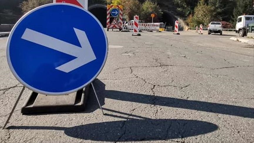 Danas i sutra, u vremenu od 07 do 17 sati, izvodit će se radovi na izlazu iz Orašja prema Bosanskom Šamcu, zbog čega će se saobraćati usporeno-jednom trakom