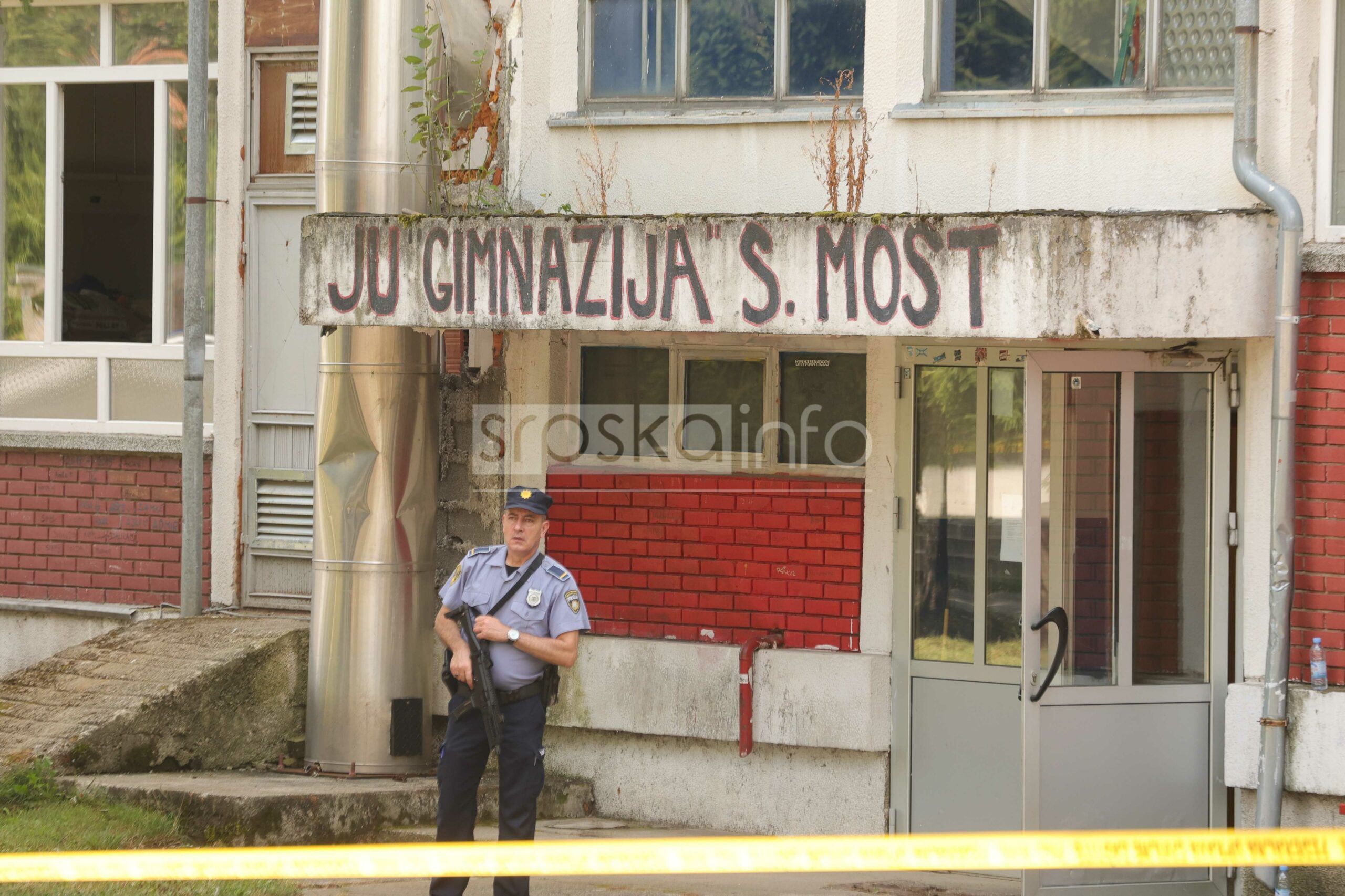 Uviđaj je jučer završen u 18 sati, obavljeni su i pretresi vozila počinioca, kao i stambenih i popratnih objekata istog, pod nadzorom Tužilaštva