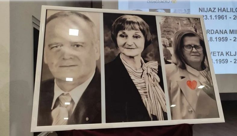 Suze su neprekidno sjajile na licima prisutnih, a govornici su s velikom tugom i teškoćom izražavali svoje osjećaje