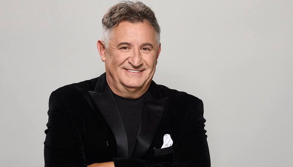Baš kao što poručuje pjesma 'Kafanica laganica', treba da se družimo, da smo raja i da ne pitamo kako se ko zove, kaže Koke