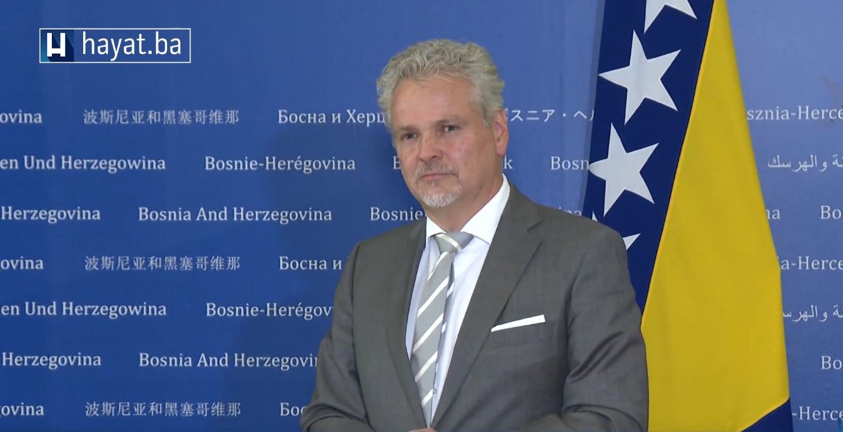 Istakao je mnogo pozitivnih stvari, ali nije izostavio da ukaže na nerad državnog Parlamenta koji je osjetno vidljiv od marta ove godine