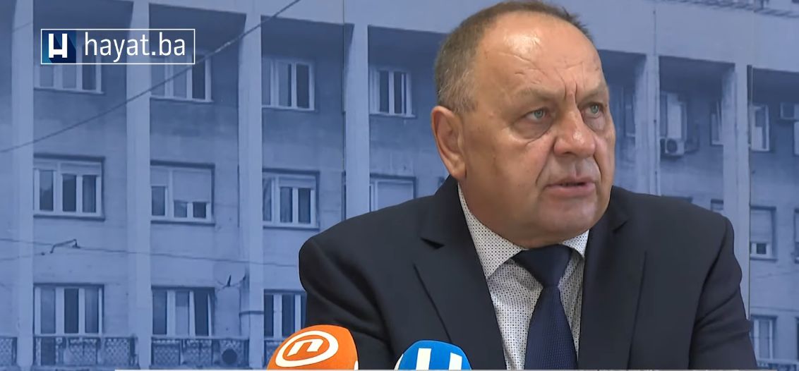 Pitali smo - ko koči imenovanje direktora KCUS-a, ko je kriv za liste smrti, kako ih zovu onkološki pacijenti? Zašto je do sada šutio?