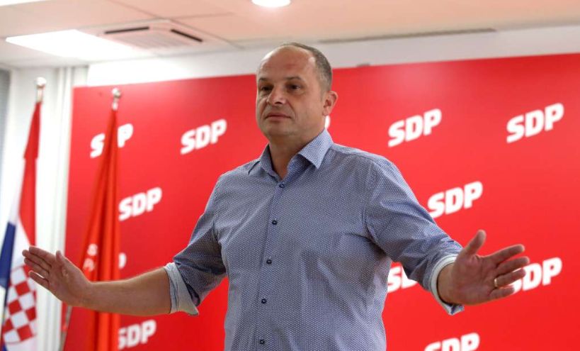 Za 17 mjesta u Predsjedništvu stranke zainteresirano je 37 kandidata, od kojih je većina bila i u članstvu aktuelnog Predsjedništva