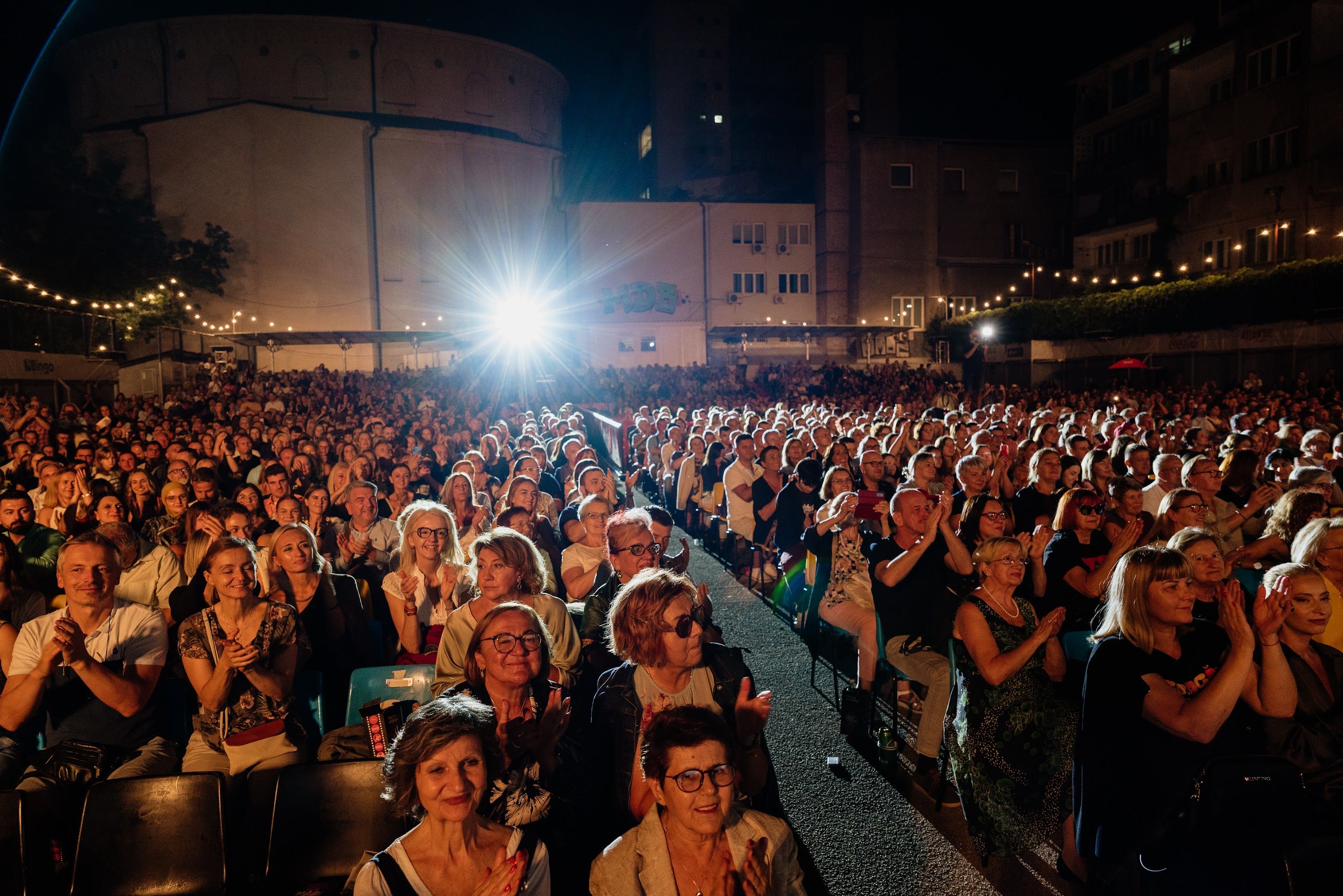 Veliko hvala našoj publici, sponzorima, pokroviteljima, partnerima, predstavnicima medija i prijateljima Festivala, od kojih smo svih dana održavanja Festivala imali podršku