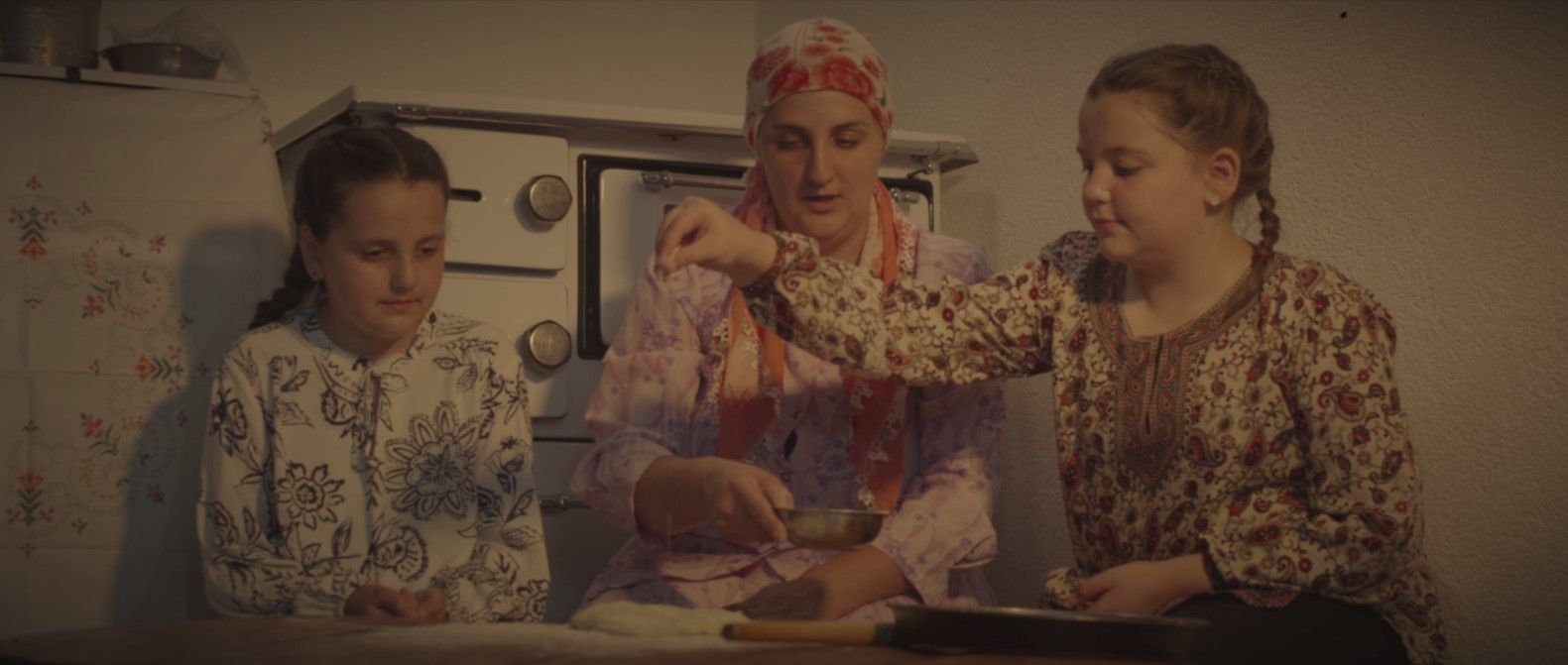 Hasiba Agić: Novi singl 'Slike Djetinjstva' donosi nostalgiju na Ilidžanski festival