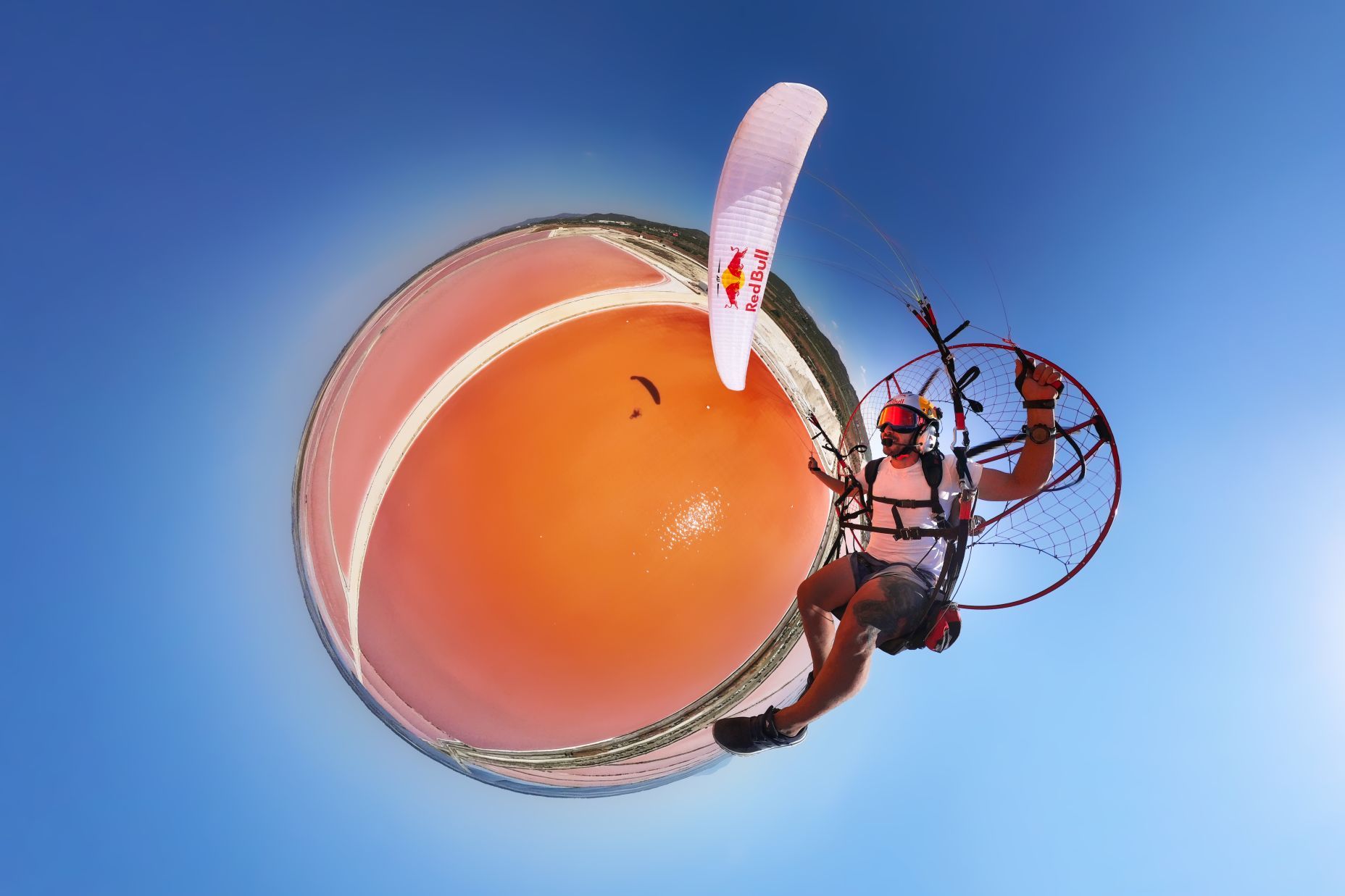 Polja soli Valone prolaze kroz magičnu transformaciju tokom vrelih ljetnih mjeseci.