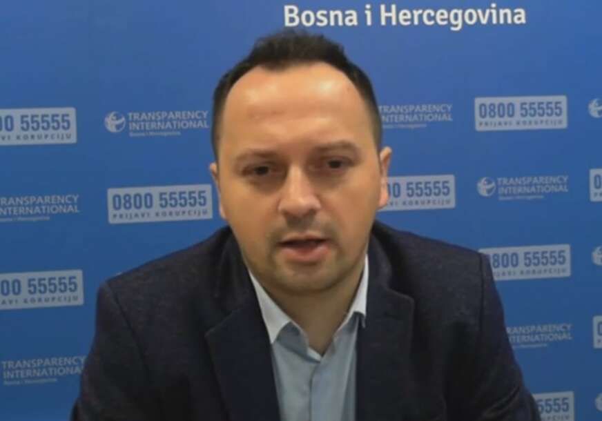 Korupcija u javnim nabavkama: Sanitetska vozila polovna, funkcionerska nova i luksuzna