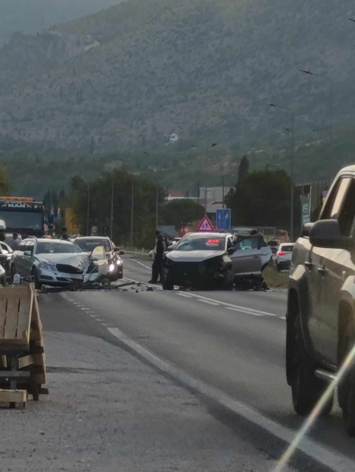 Saobraćaj se odvija alternativnim pravcima                                                                                      