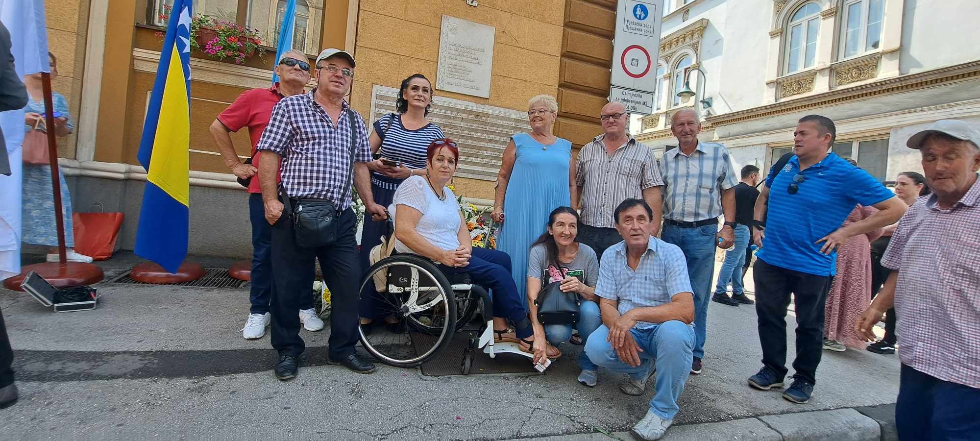U momentu ranjavanja nije me boljelo tada ništa, ali poslije kada me zaboljelo nikad nije ni prestalo - govorila nam je Amerisa Omanović