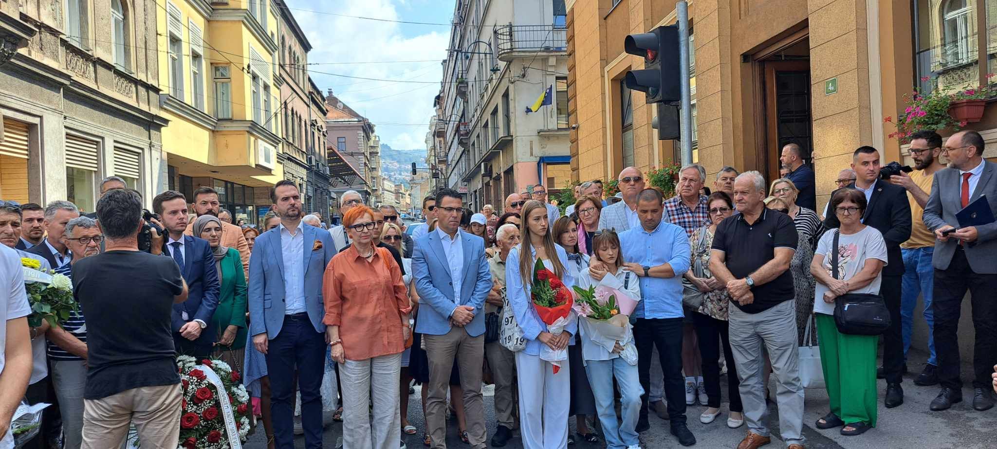 Kod tržnice ubijeno 43 Sarajlija! Amerisa je ostala bez noge: Dugo nisam ovuda mogla proći