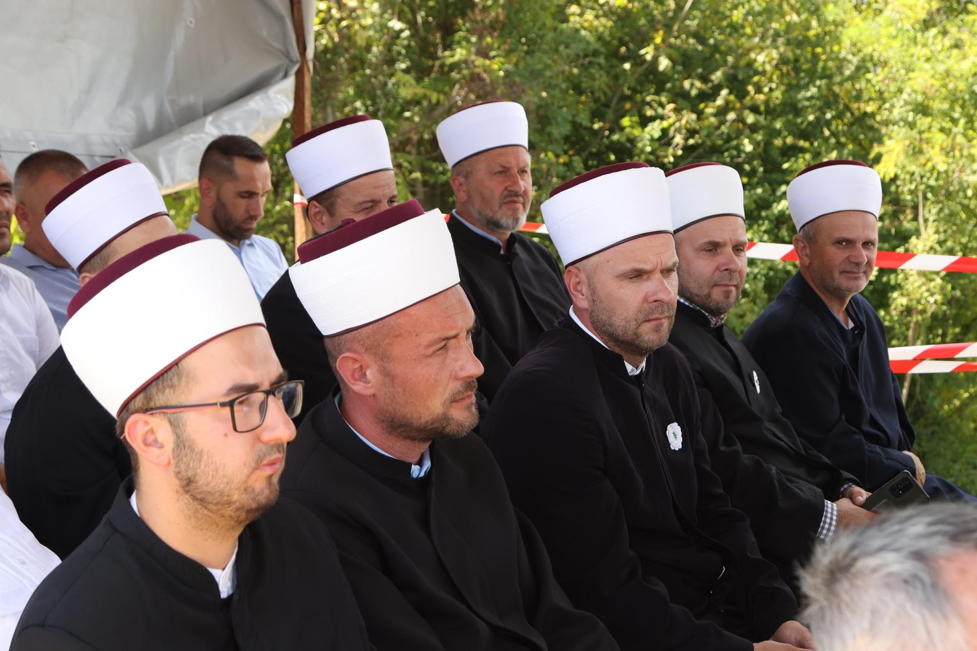 Zvornik: Svečano otvorena džamija na Kučić Kuli