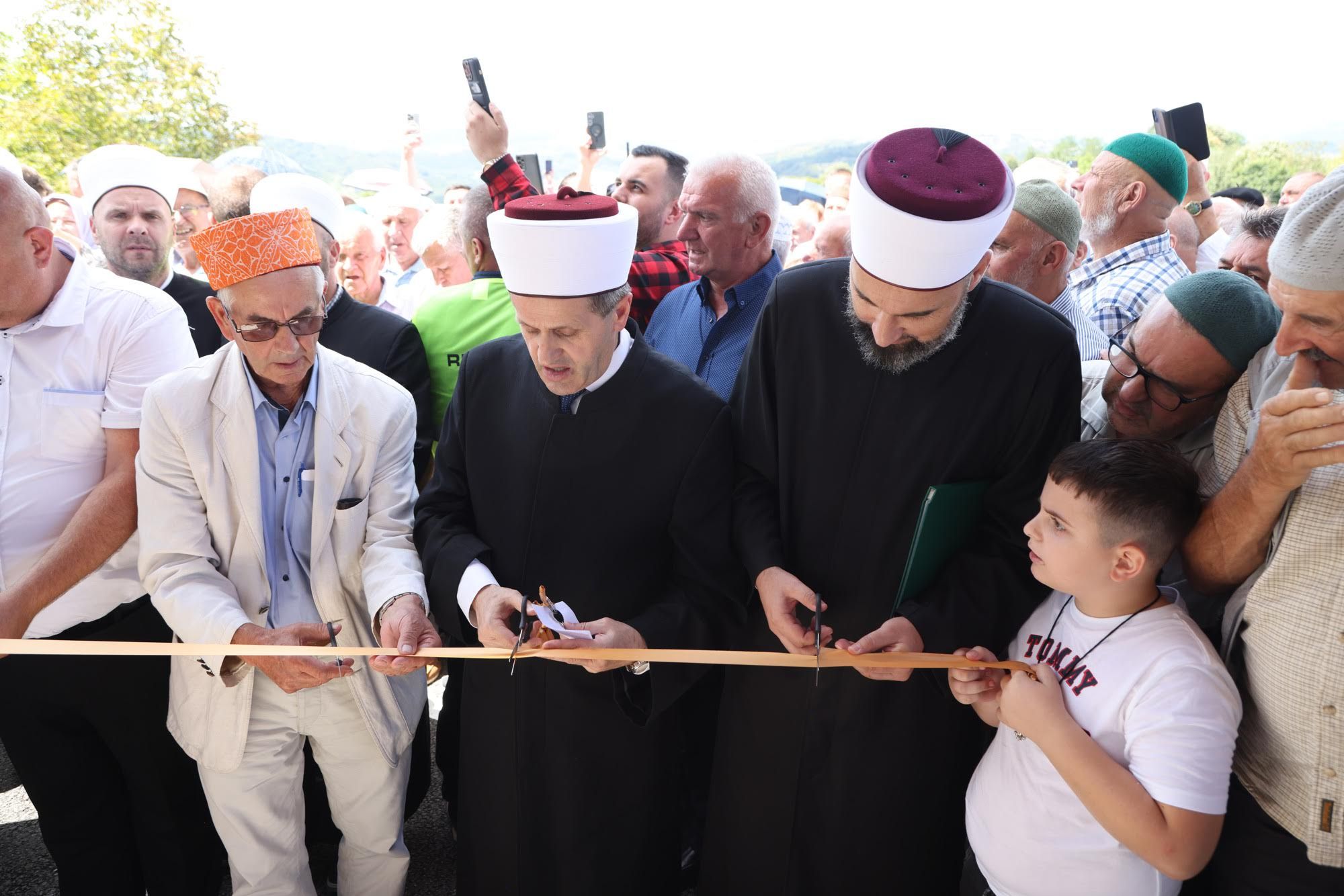 Zvornik: Svečano otvorena džamija na Kučić Kuli