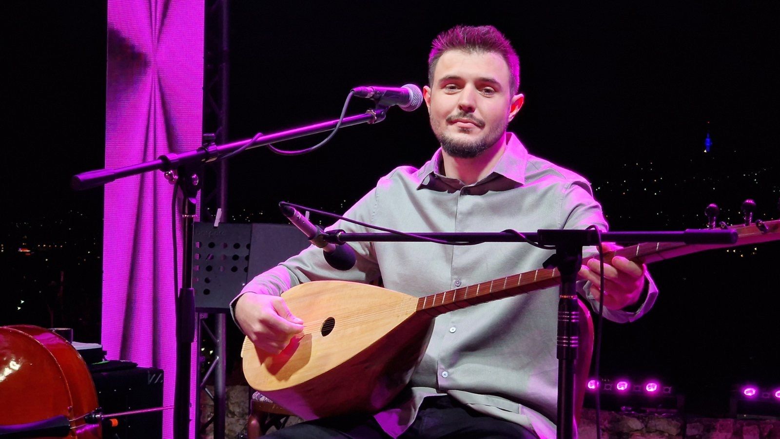 Počeo je koncert Zanina Berbića!