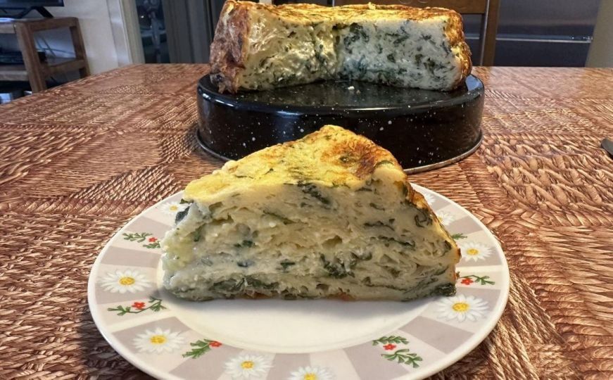 Predivna, brza pita koja je idealna za doručak ili večeru, a može da se prošvercuje i kao lagani ručak uz dodatak salate