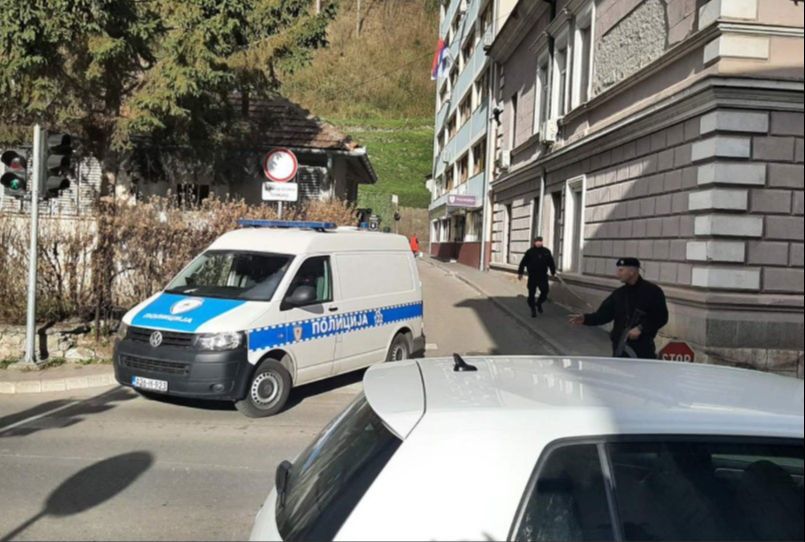Građani prijavili da se iz stana širi neprijatan miris