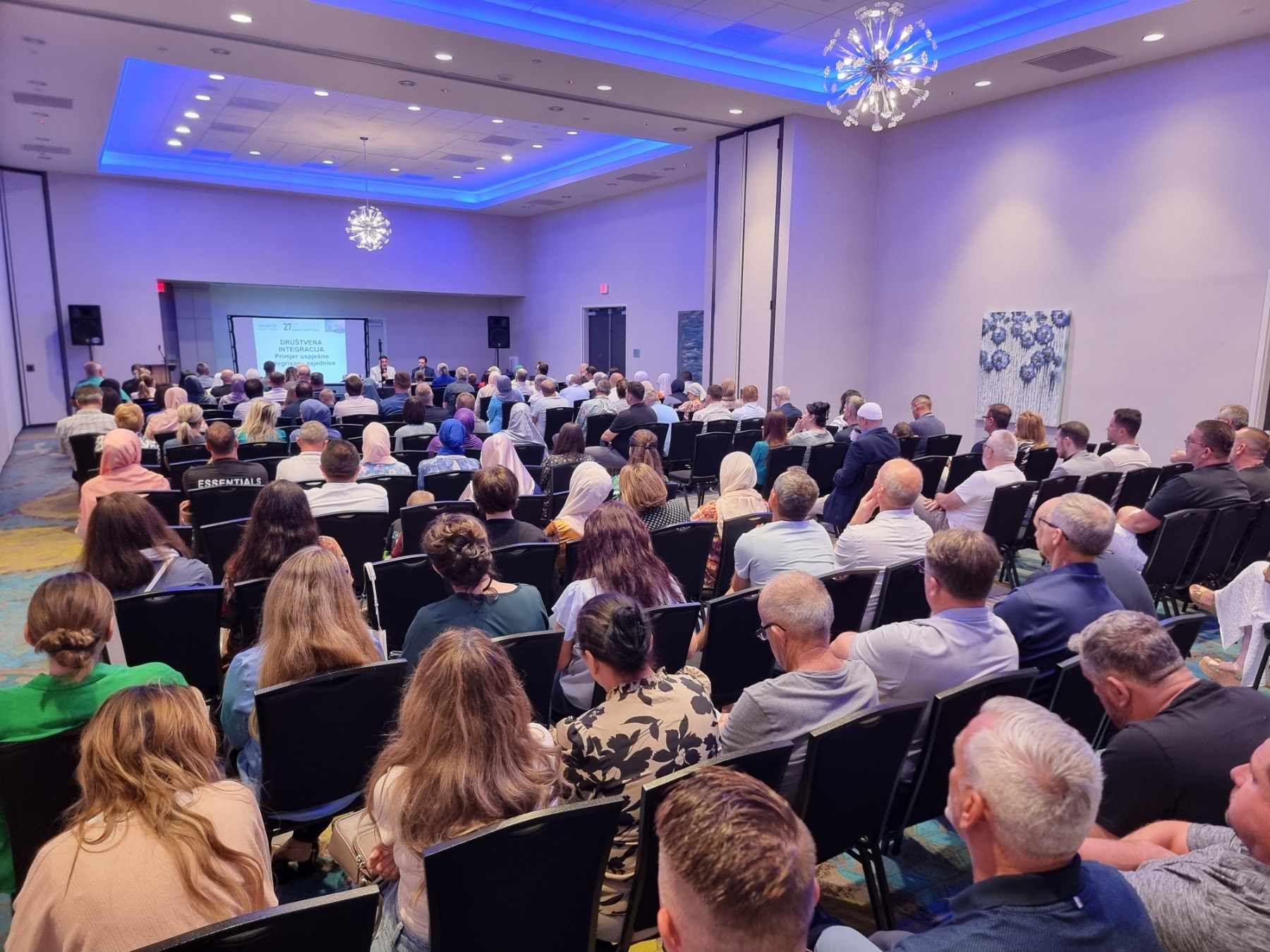 Susreti Bošnjaka Sjeverne Amerike svake se godine održavaju u različitim gradovima širom Sjeverne Amerike i to uvijek početkom septembra