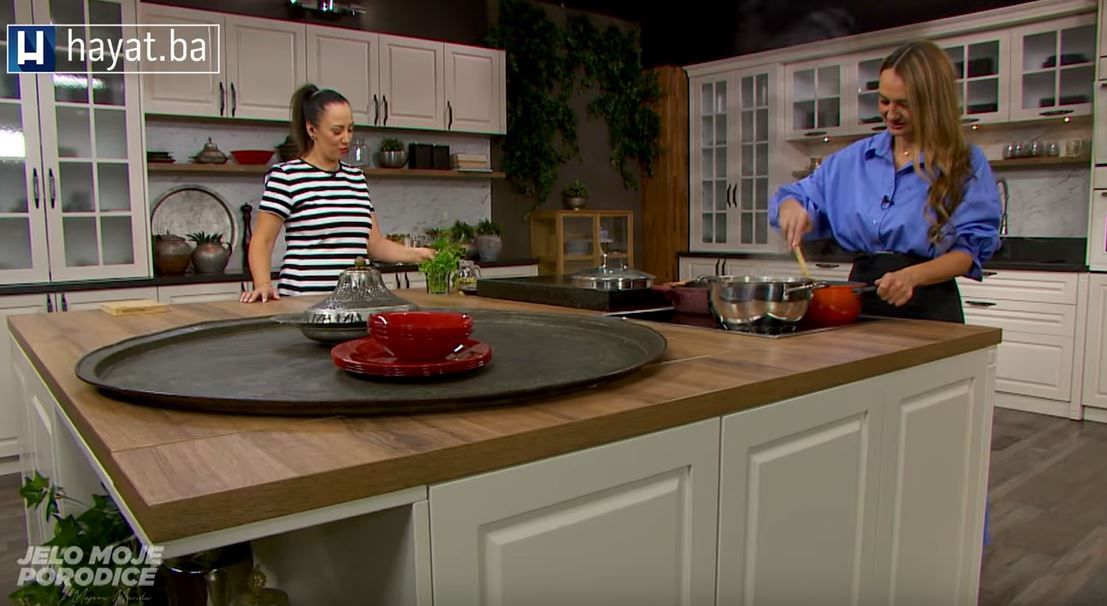 Kuhanje je njena velika strast, a kako najbolje iskoristiti piletinu i povrće, otkrila je našoj Maji Munda