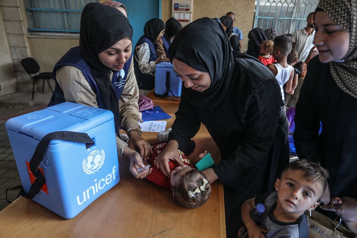  Hiljade Palestinaca pohrlilo je u ove centre da vakcinišu svoju djecu protiv dječje paralize