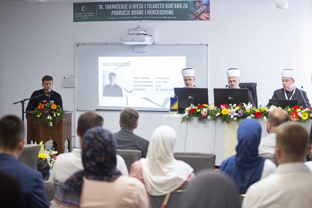 Reisu-l-ulema Kavazović, koji je takmičenje proglasio otvorenim, govorio je o značaju hifza i samog Kur’ana u životima bosanskih muslimana