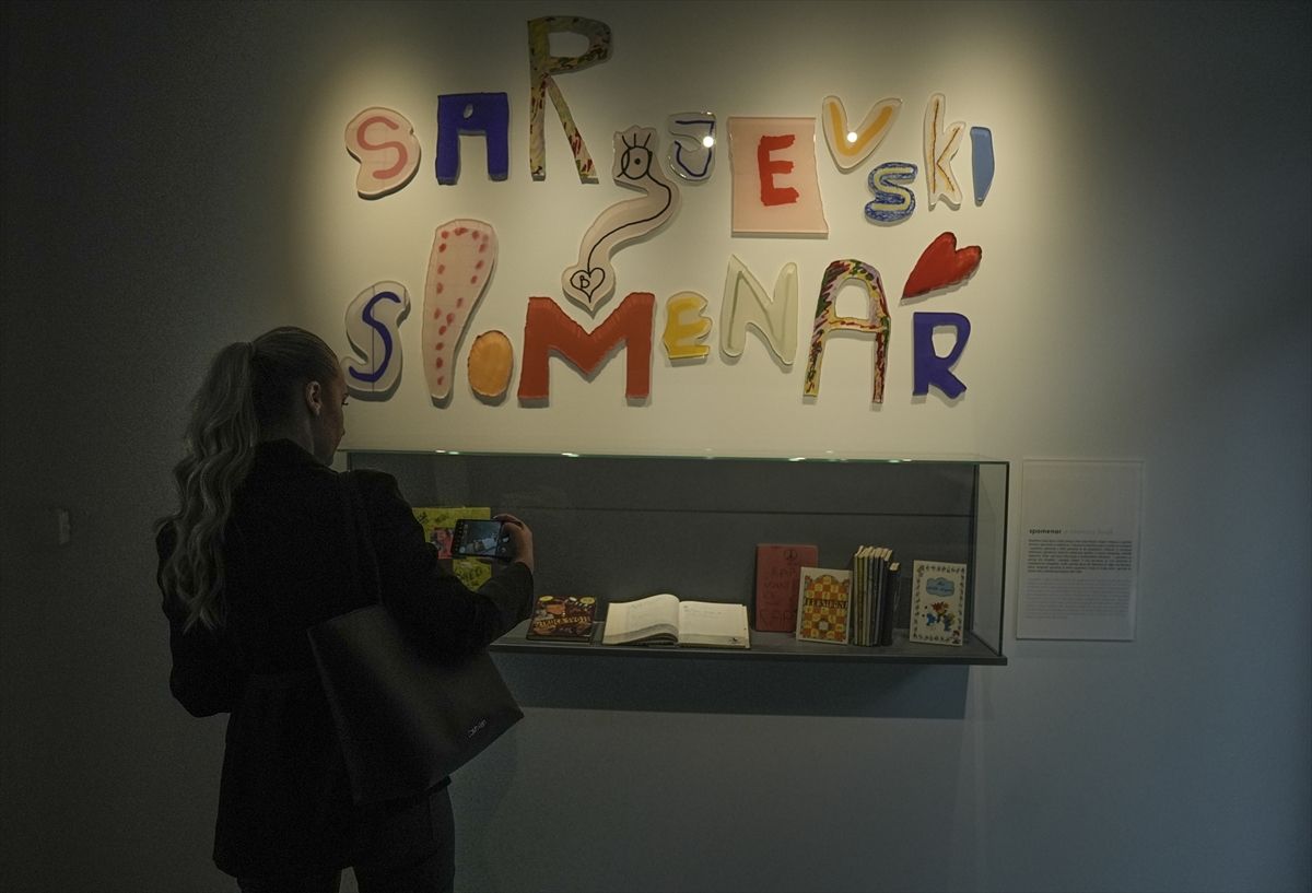 Muzej se nalazi na adresi Džidžikovac 3, a zaživio je zahvaljujući Udruženju roditelja ubijene djece opkoljenog Sarajeva