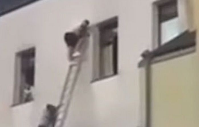 Izbavio sam nekoliko djece, potom prešao na posljednji sprat i spasio još nekoliko djece sa još jednim Sirijcem, rekao je Šutković