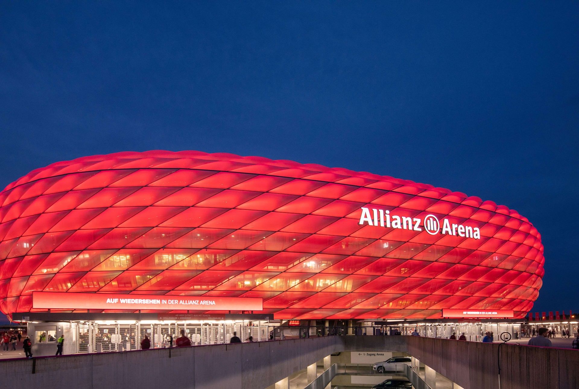 Podigao je trofej Svjetskog prvenstva kao igrač i kao trener i doveo je Svjetsko prvenstvo 2006. u Njemačku