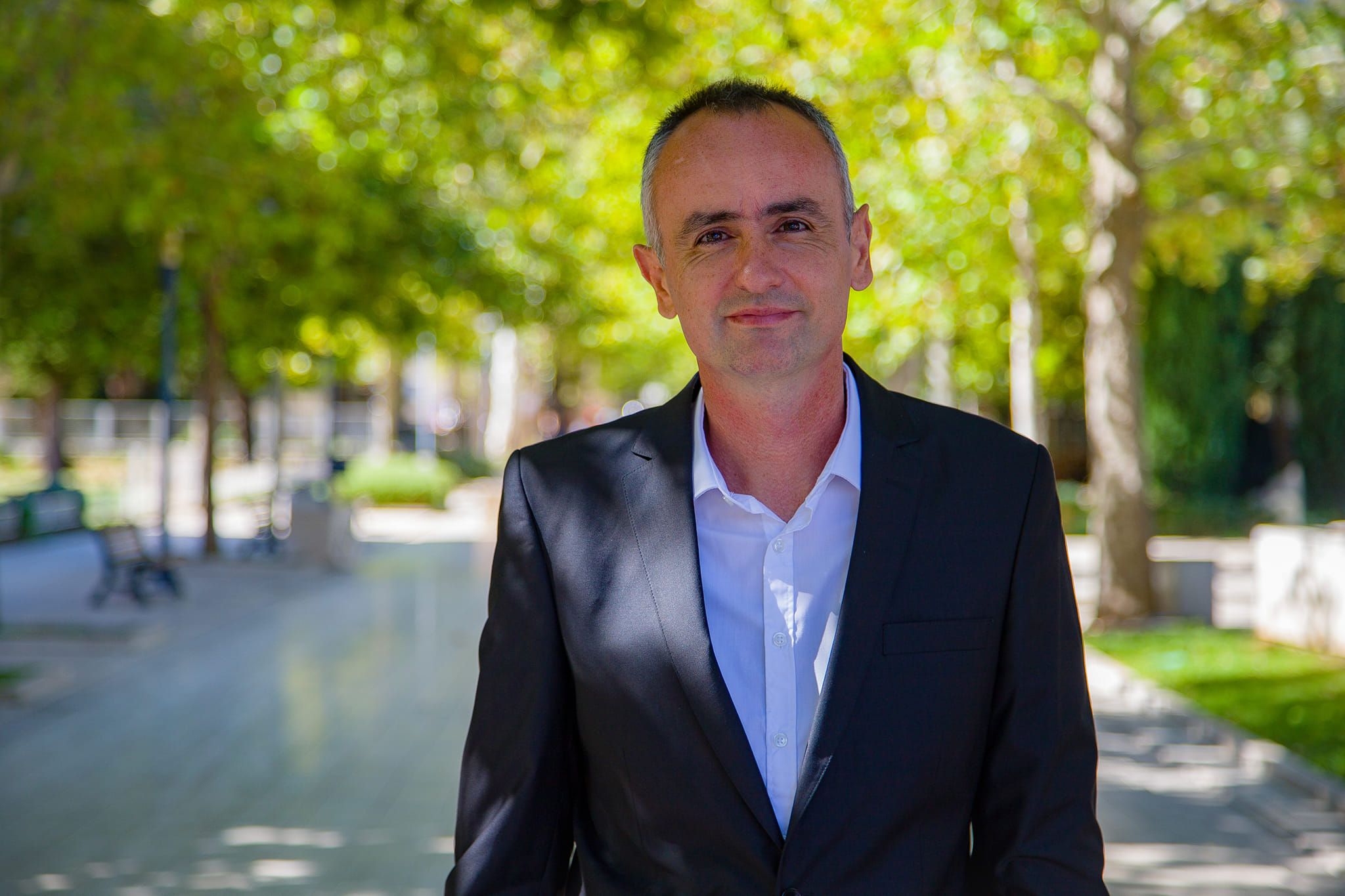 function r(){if(it(n),n.value===Hm){let o=null;throw new D(-950,o)}return n.value}