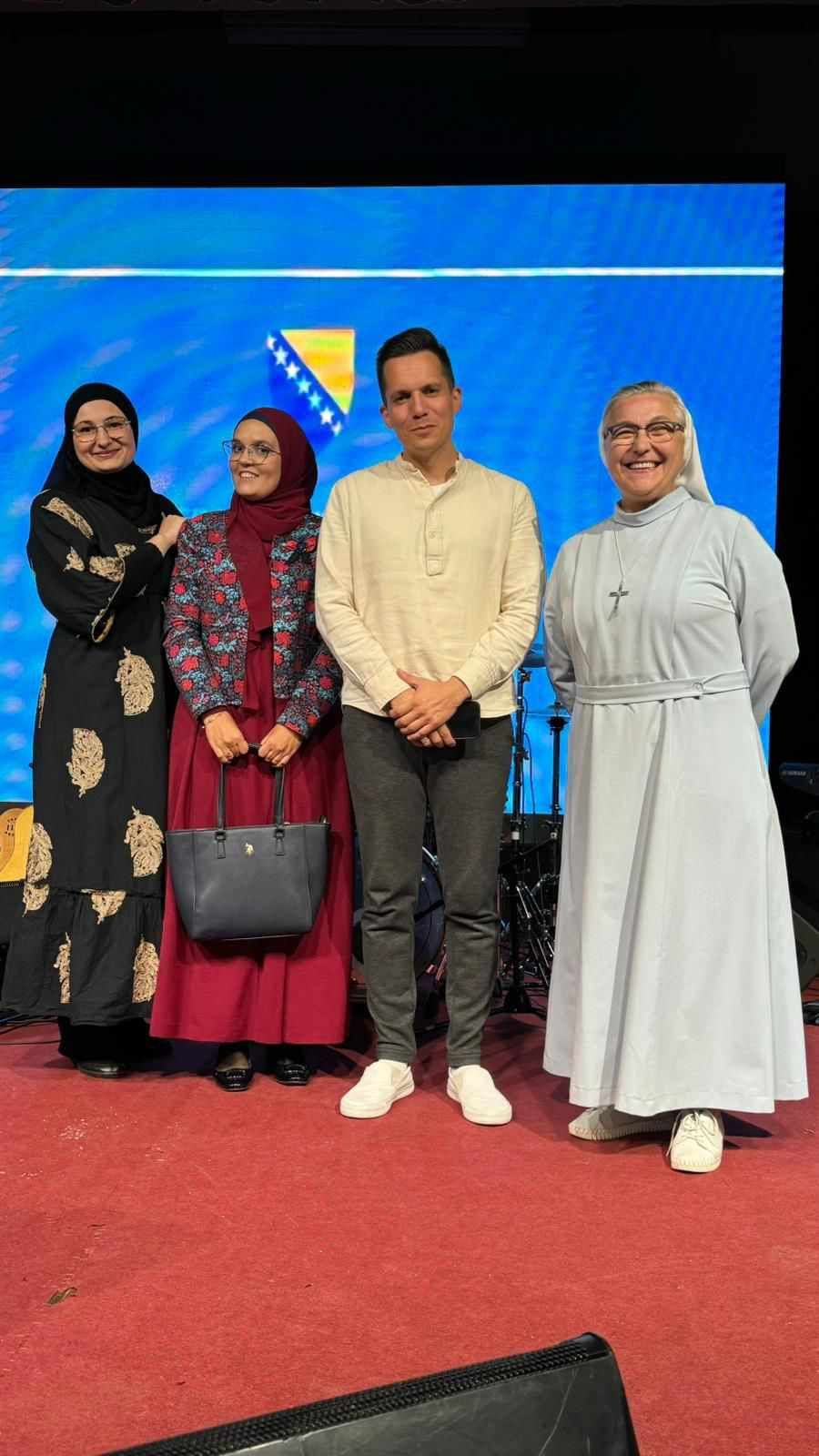 Posebno zadovoljstvo mi je što su na koncertu bile mualima Šejla i sestra Blanka, istinski borci za dobro i za međureligijski dijalog, za koji se i sam već godinama iskreno zalažem