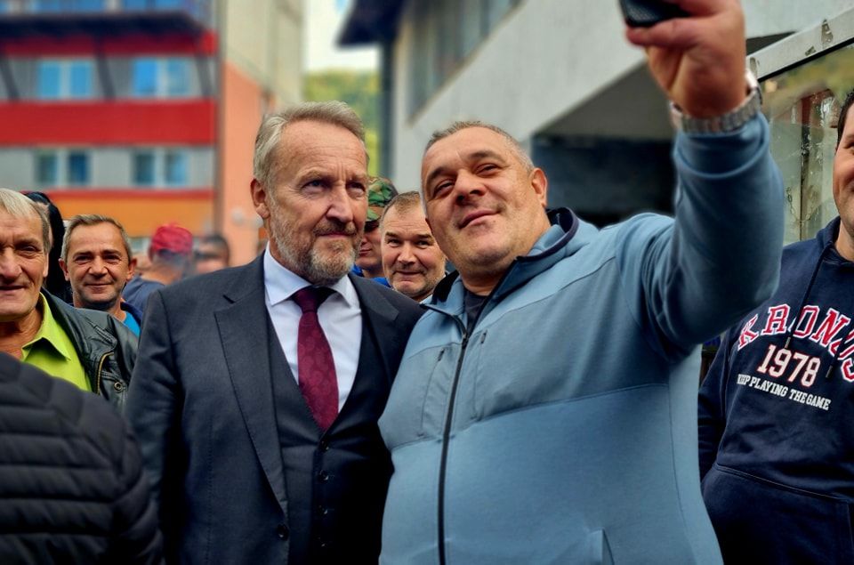 "Posebno je opasno unutarbošnjačko ili unutarbosansko rivalstvo koje se u politici redovno pretvara u neprijateljstvo", kazao je Izetbegović.