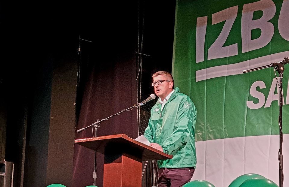 "Posebno je opasno unutarbošnjačko ili unutarbosansko rivalstvo koje se u politici redovno pretvara u neprijateljstvo", kazao je Izetbegović.