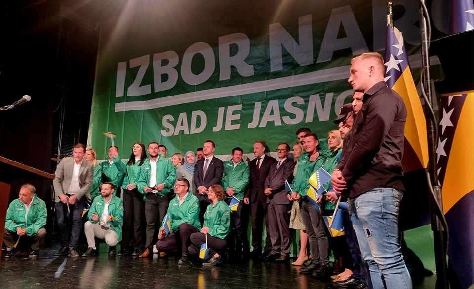 "Posebno je opasno unutarbošnjačko ili unutarbosansko rivalstvo koje se u politici redovno pretvara u neprijateljstvo", kazao je Izetbegović.