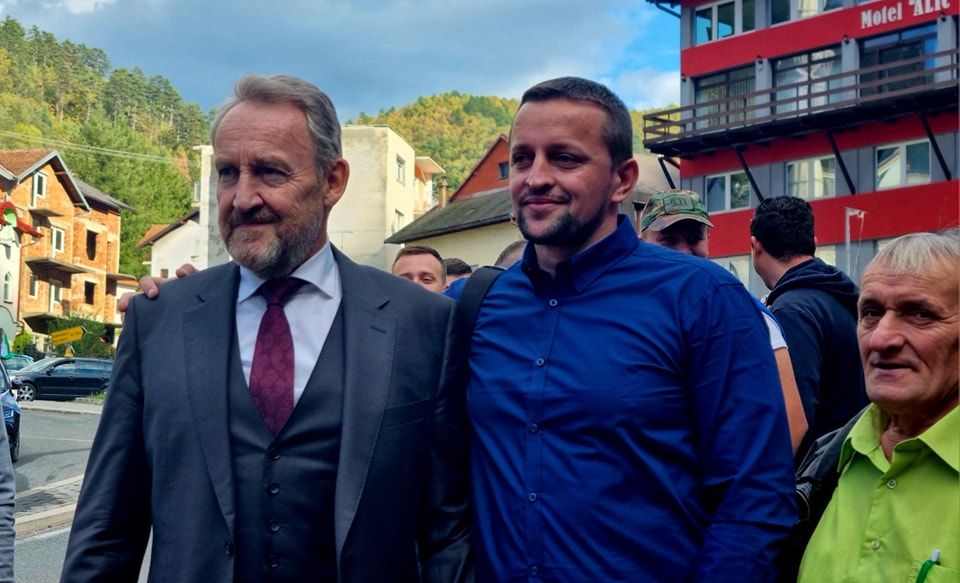"Posebno je opasno unutarbošnjačko ili unutarbosansko rivalstvo koje se u politici redovno pretvara u neprijateljstvo", kazao je Izetbegović.