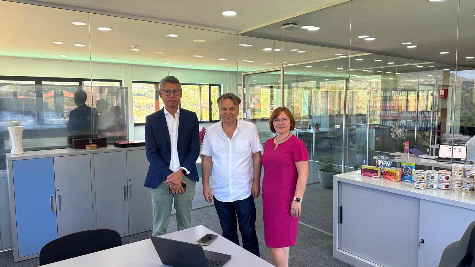 Sve je počelo s pjesmom Zdravka Čolića „Ti si mi u krvi“, baš ta pjesma ih je spojila u Holandiji