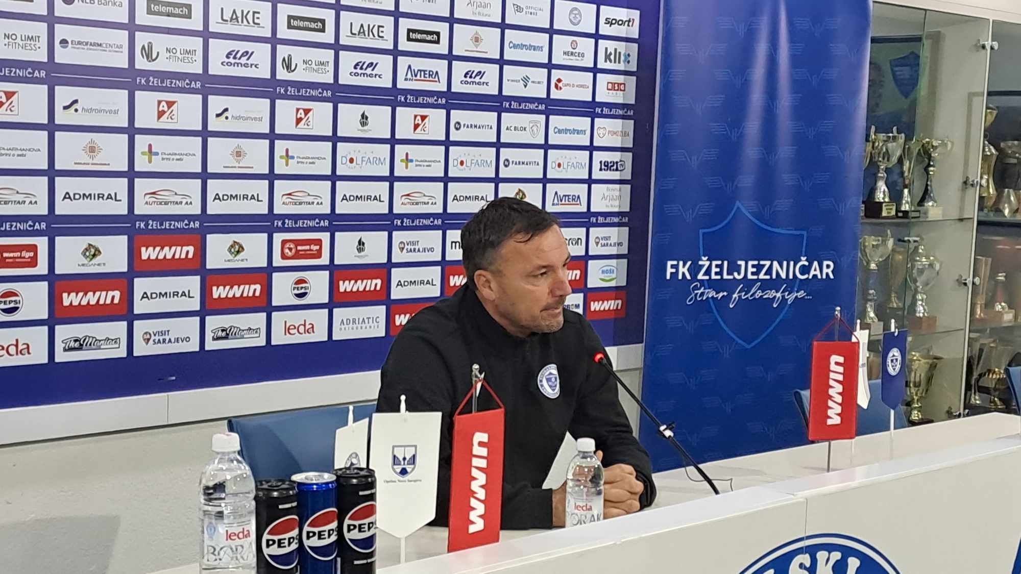 Što se tiče Sarajeva radi se o dosta dobroj ekipi gdje je Zekić sjajno složio tim koji gaji brz i napadački nogomet i neće nam biti nimalo lako, rekao je strateg Plavih