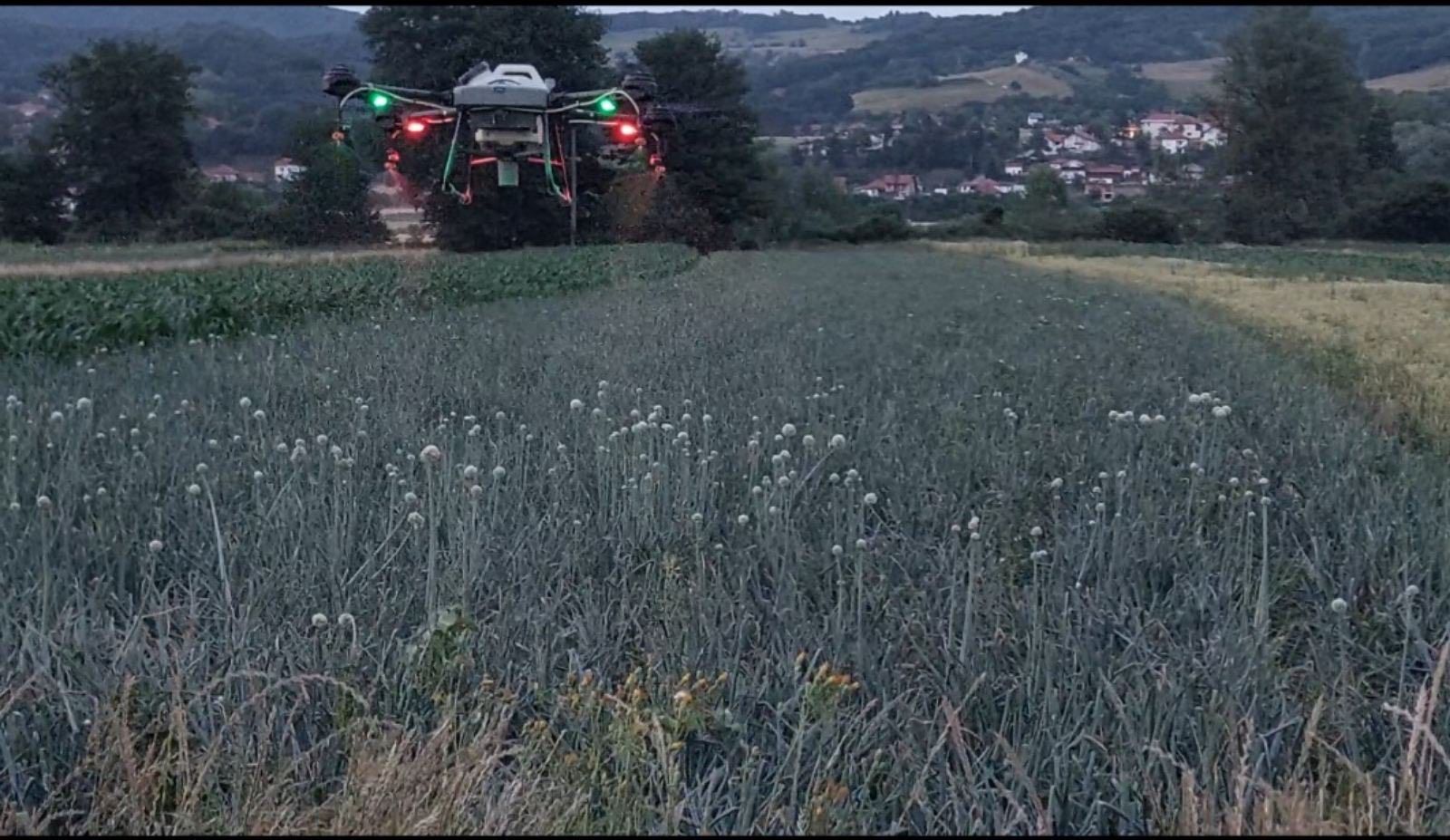 Reper Dr. Zo sa kolegom Smajićem uvodi robote s umjetnom inteligencijom u poljoprivredu